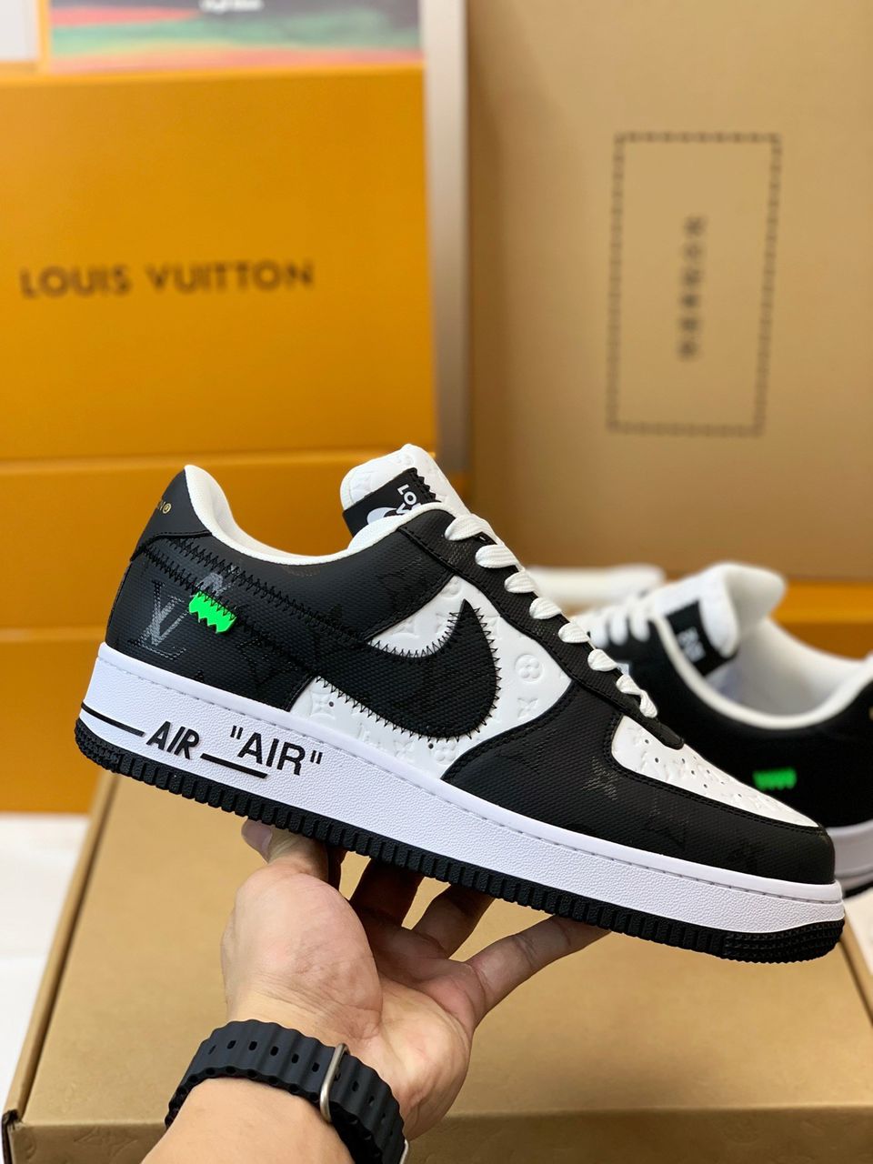 Louis Vuitton X Air Force 1 Low Noir Blanc