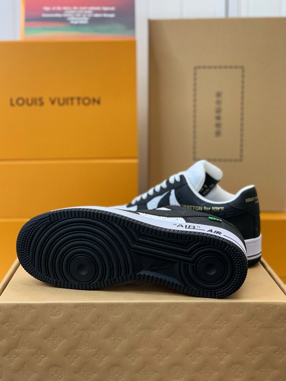 Louis Vuitton X Air Force 1 Low Noir Blanc