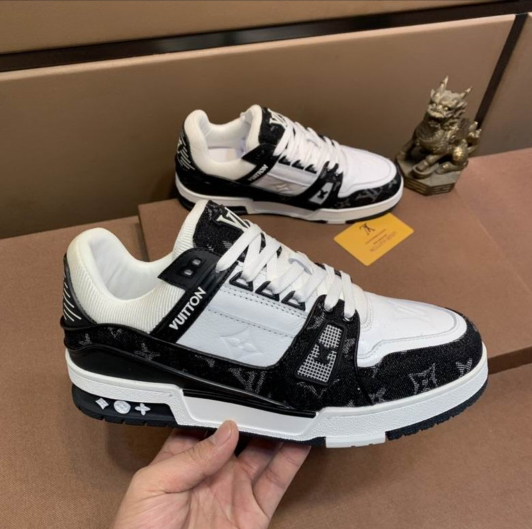 Louis-Vuitton Sneaker LV